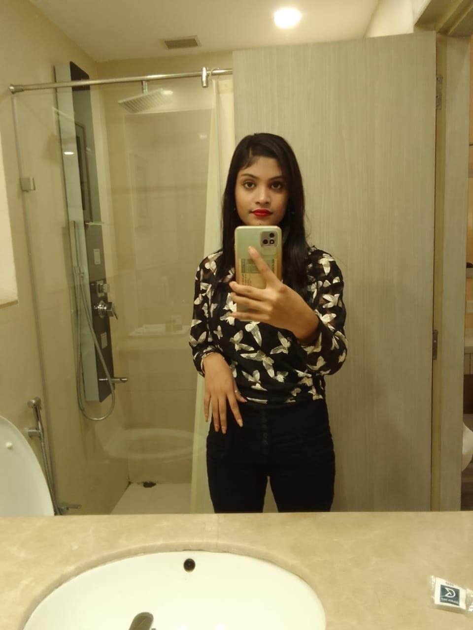  call girl in Gaur City