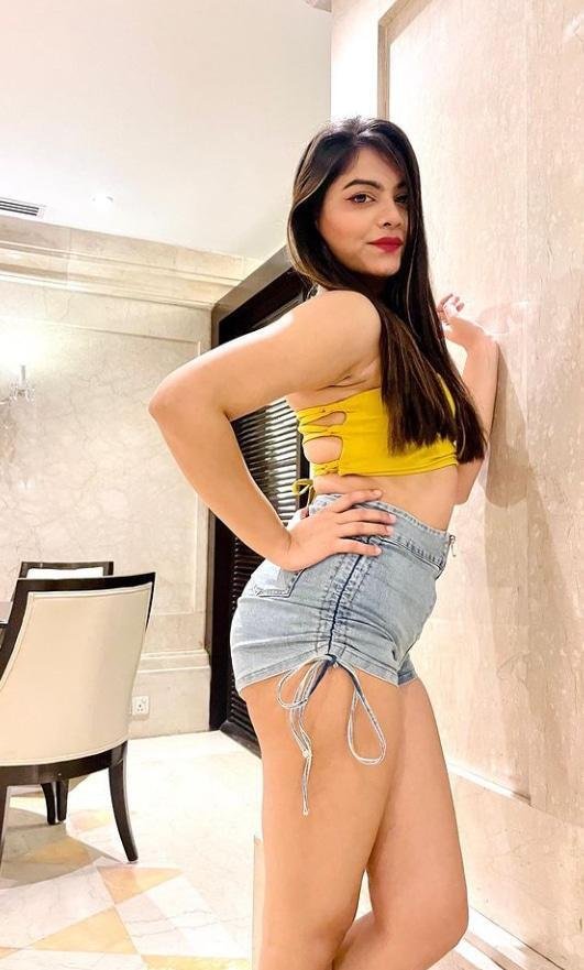Gaur City call girl service